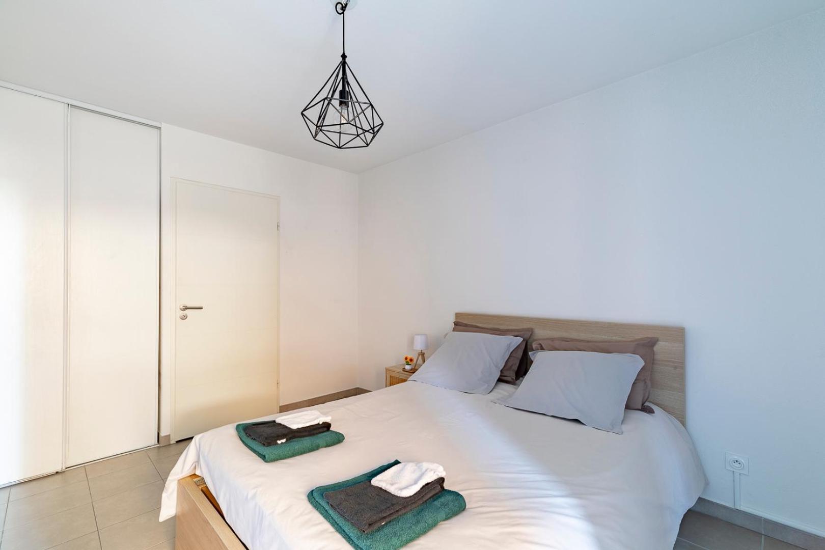 Appartement Charmant Au Porte De Montpellier แซ็ง-ฌ็อง-เดอ-เวดาส ภายนอก รูปภาพ